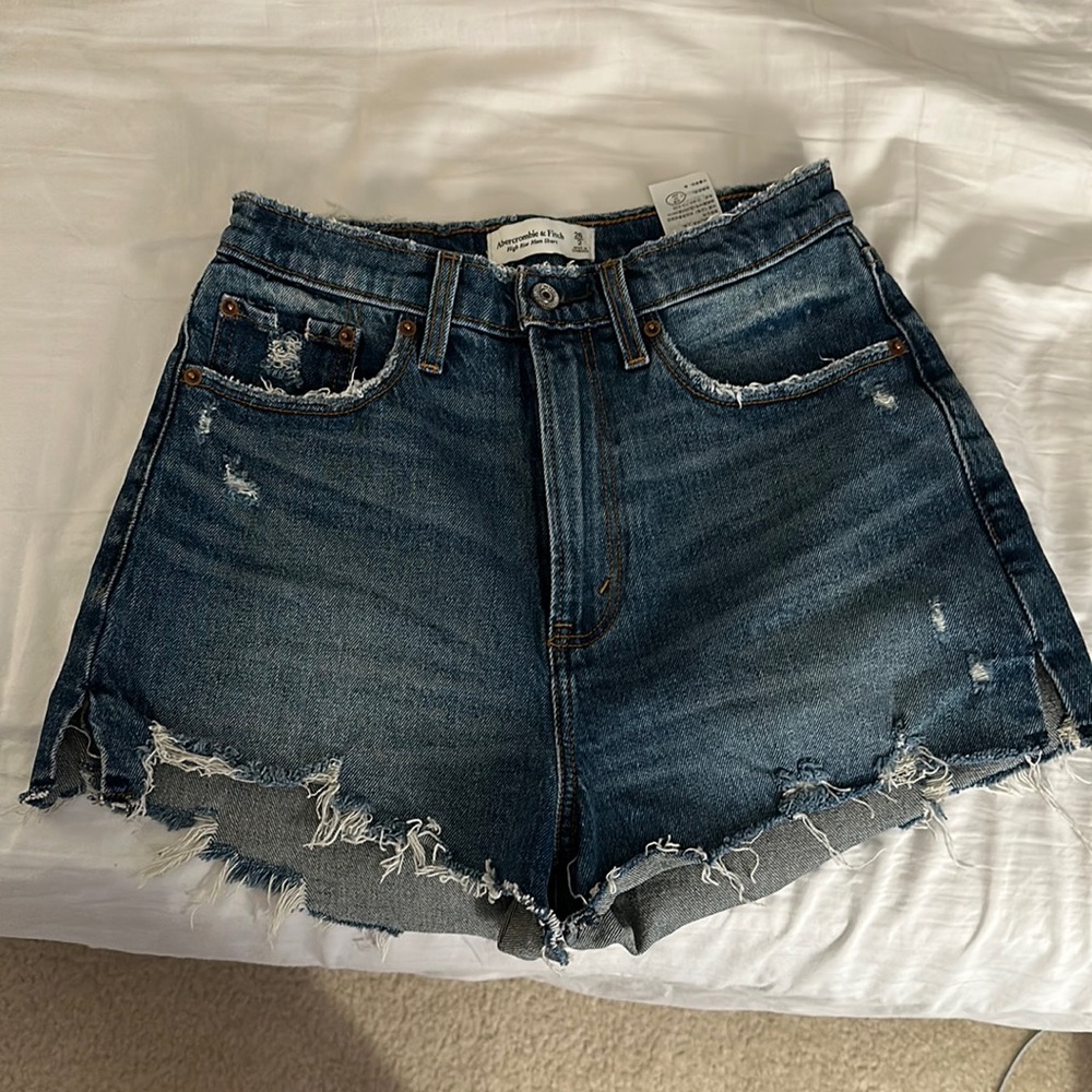 Abercrombie & Fitch High Rise Mom Short